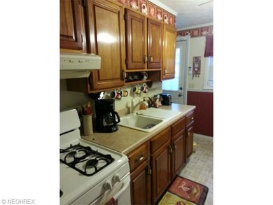 Kitchen offer plenty of cabinet and counter space