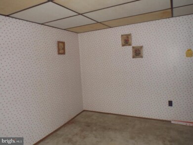 15 Ann St, Pottsville, PA 17901 - photo 3