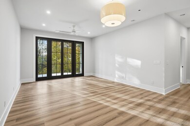 34 Clinton Ave unit 4, Dobbs Ferry, NY 10522 - photo 5