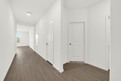 3109 Clydesdale Dr, Alvin, TX 77511 - photo 7