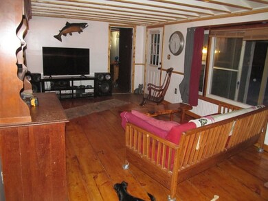 629 Hanover St, Claremont, NH 03743 - photo 5