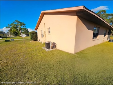 138 Friendly Cir, Sebring, FL 33876 - photo 5