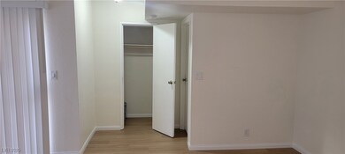 5156 Golden Ln unit D, Las Vegas, NV 89119 - photo 3