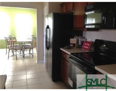 Kitchen. Fully equipped kitchen with breakfast bar
