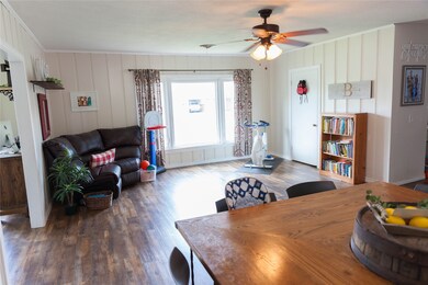 1217 Cherokee St, Weatherford, TX 76086 - photo 6