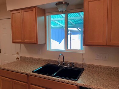 730 Maple St, Central Point, OR 97502 - photo 7