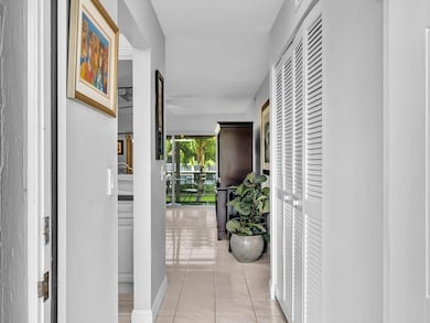 9855 Sandalfoot Blvd unit 320, Boca Raton, FL 33428 - photo 5