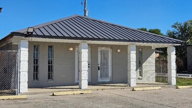 13907 Gainesville St, Houston, TX 77015 - photo 4