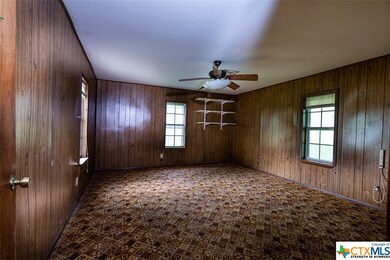 13561 Moffat Rd, Temple, TX 76502 - photo 5