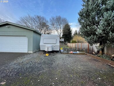 1510 N Maple St, Canby, OR 97013 - photo 6
