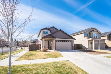 20567 SE Goldenrod Ln, Bend, OR 97702 - photo 2