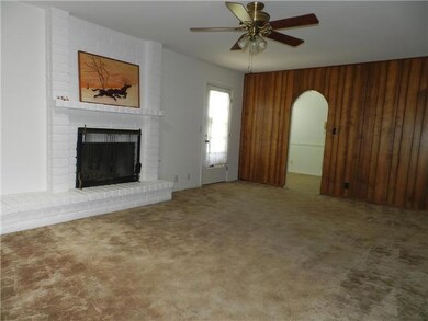 1909 Octubre Dr, El Paso, TX 79935 - photo 4