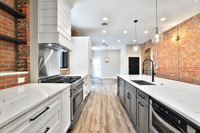 ValEquity-515-E-Mound-09