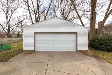 1113 Grand Blvd, Cedar Falls, IA 50613 - photo 4