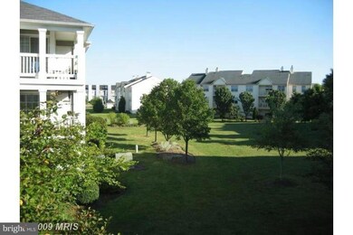 8099 Lacy Dr unit 104, Manassas, VA 20109 - photo 2