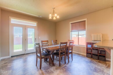 802 Summit Ave, Moxee, WA 98936 - photo 7