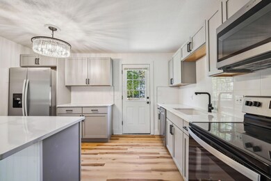 22-web-or-mls-3127-hatfield-ct