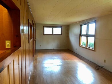 Main Living 2