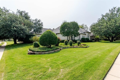 2801 Yorkshire Ln, Southlake, TX 76092 - photo 2