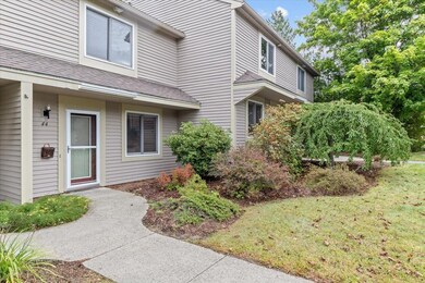 44 Overlook Dr, South Burlington, VT 05403 - photo 3