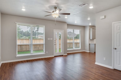 1003 Tomball Downs Dr, Tomball, TX 77375 - photo 7