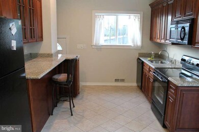 12216 Kendall Ct, Silver Spring, MD 20902 - photo 6