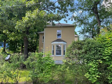 143 Lincoln St unit 143R, Newton Highlands, MA 02461 - photo 2