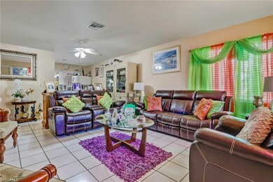 5256 Coronado Pkwy, Naples, FL 34116 - photo 3