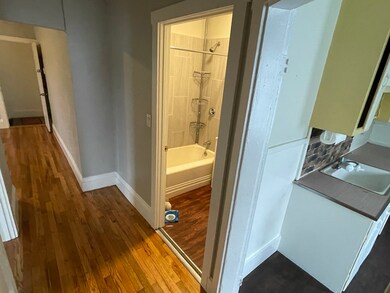 182 Washington St unit 1, Weymouth, MA 02188 - photo 5