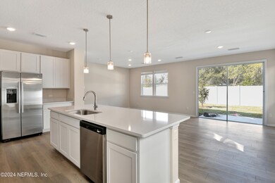 1352 High Falls Dr, Jacksonville, FL 32205 - photo 4