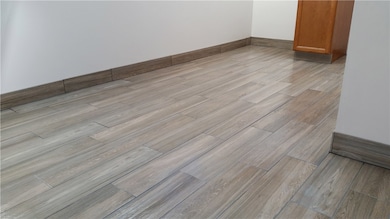 16 Channing St unit 2, Newport, RI 02840 - photo 4