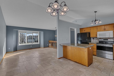 611 3rd Ave NE, Saint Joseph, MN 56374 - photo 7