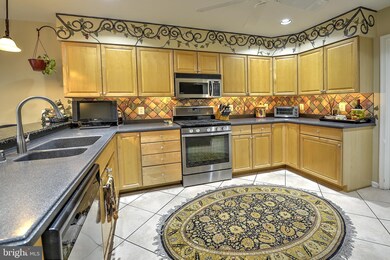 608 Doolan Ct, Lutherville Timonium, MD 21093 - photo 4