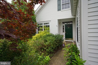 40 Coneflower Ln, Princeton Junction, NJ 08550 - photo 2