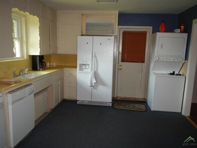 1511 Pettit Dr, Tyler, TX 75701 - photo 6