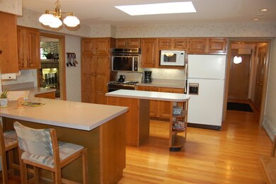 10112 Potter Rd, Des Plaines, IL 60016 - photo 2