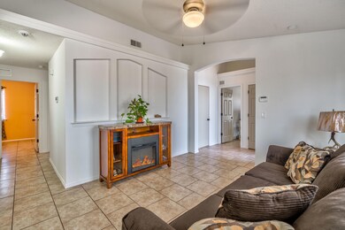 11501 Flor Liatris Dr, Socorro, TX 79927 - photo 7