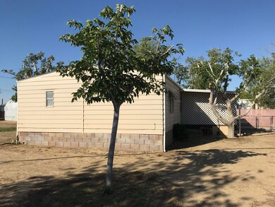 5529 Leslie Ave, Rosamond, CA 93560 - photo 3