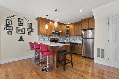 158 Quincy Shore Dr unit 89, Quincy, MA 02171 - photo 2