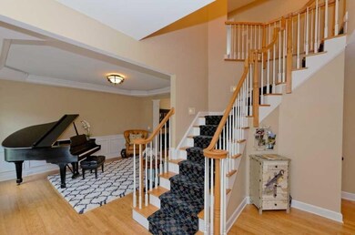 783 Waldens Pond Rd, Albany, NY 12203 - photo 2