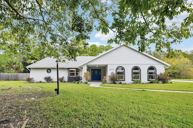 670 Glen Cir, New Smyrna Beach, FL 32168 - photo 2