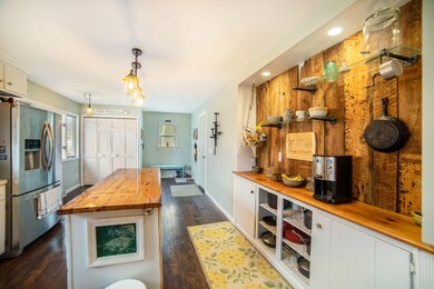 13364OakCrest_8