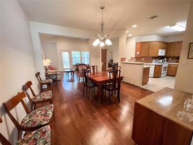 197 Emma Call Ct, Decatur, TX 76234 - photo 4