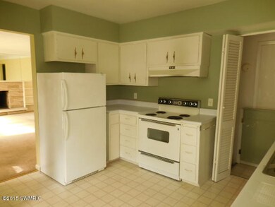 263-467241-Kitchen1