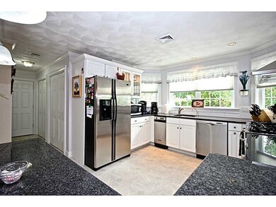 147 Forest Ave, Middletown, RI 02842 - photo 7