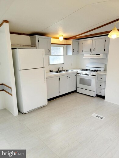 50 Isabelle Dr, Bunker Hill, WV 25413 - photo 5