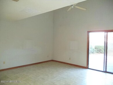 4321 Melissa Ct W, Jacksonville, FL 32210 - photo 2