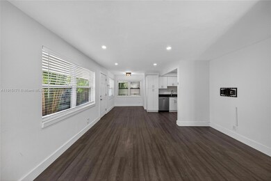 924 NE 17th Terrace unit 6, Fort Lauderdale, FL 33304 - photo 4