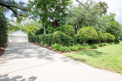 1678 Pine Grove Ave, Jacksonville, FL 32205 - photo 4