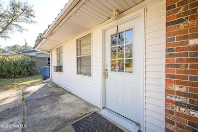 6237 Browning Dr, Ocean Springs, MS 39564 - photo 3